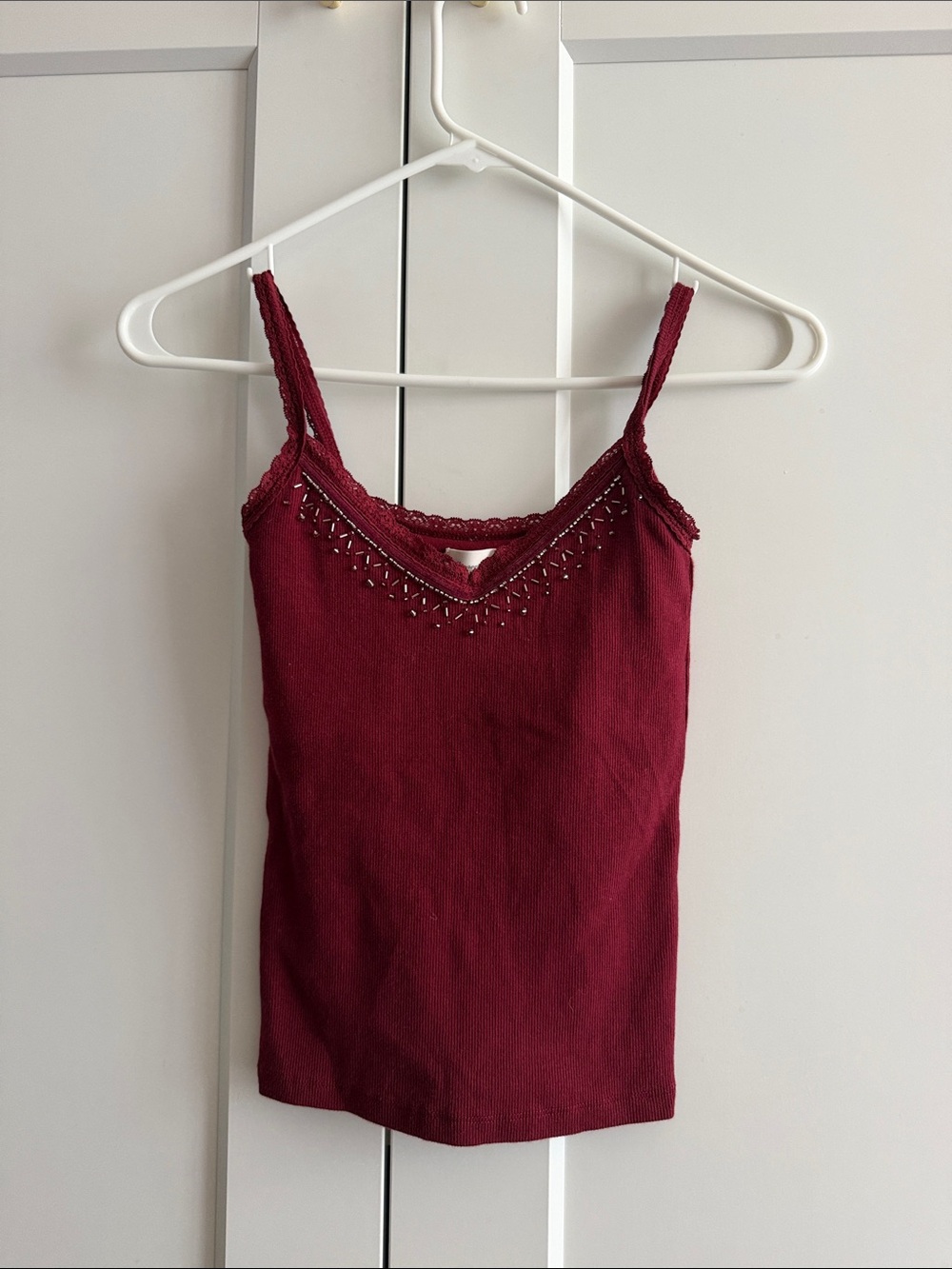 Abercrombie & Fitch Burgundy Beaded Lace Trim Tank